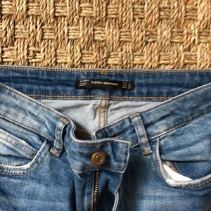 Zara jeans